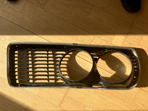 Bmw lampengrill links - e9,